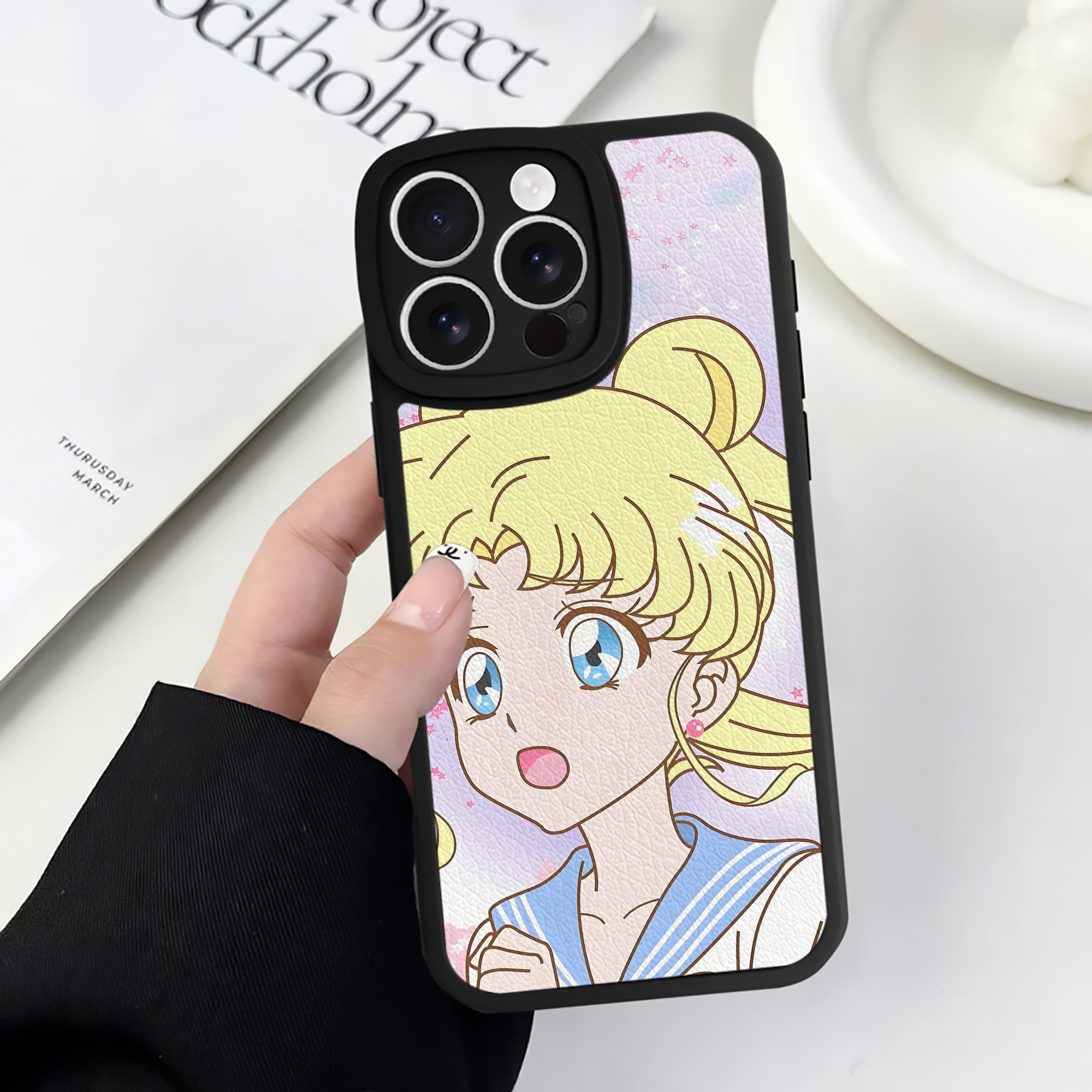 （画像用） 美少女戦士セーラームーン Sailor Moon 【iPhone 16シリーズ対応】シリコンスマホケース（レザー調） 材質：シリコン